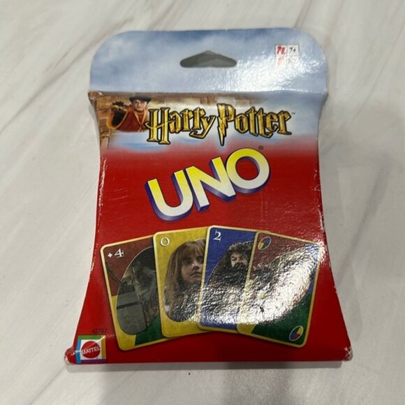 Mattel UNO Harry Potter Card Game (FNC42) - Picture 2 of 5